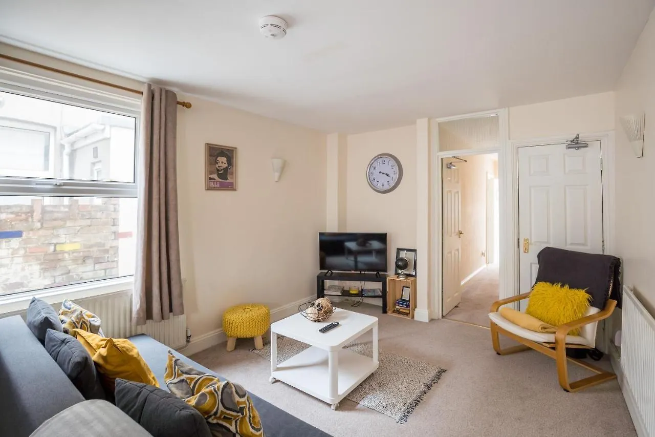 The Ella Fitzgerald - Modern 2 Bedroom Apartment, Super Close To City Centre Cardiff 0*,  Verenigd Koninkrijk